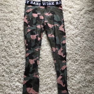 Camo leggings